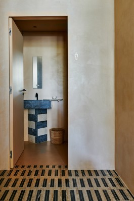 STUDIO : GAMEIRO
