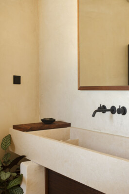STUDIO : GAMEIRO